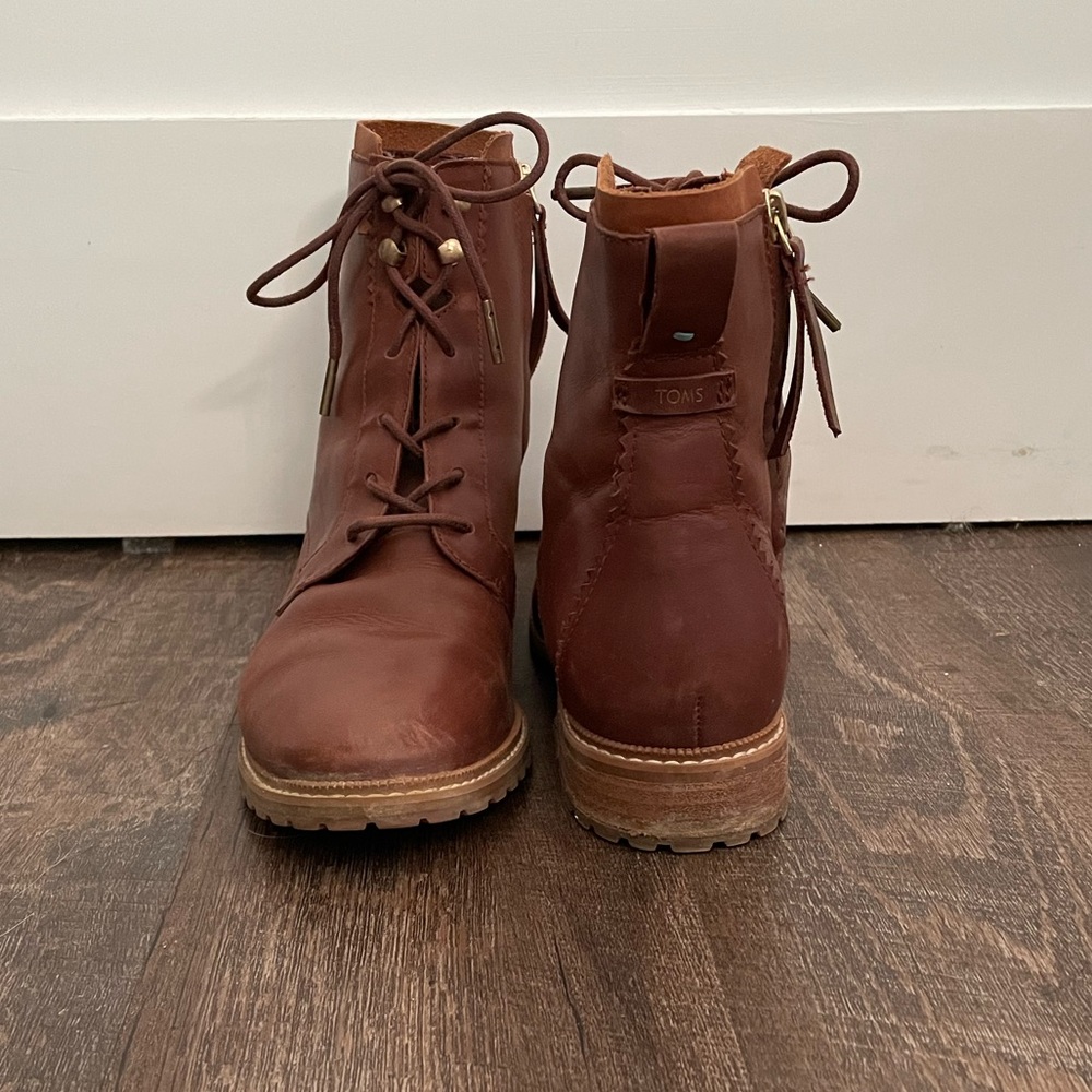 Toms Nolita brown bootie 11